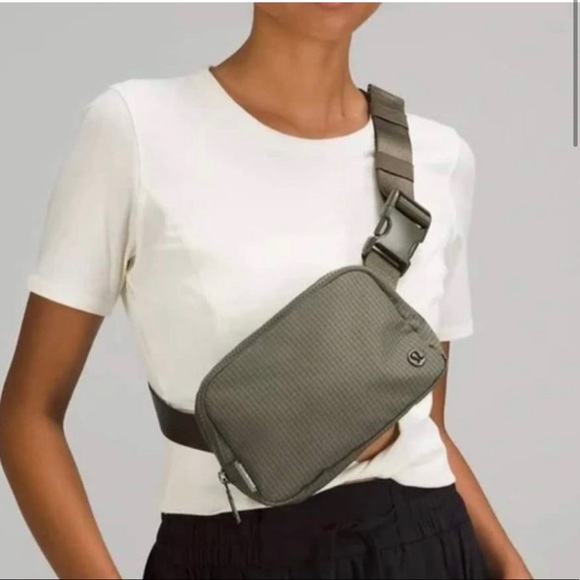 lululemon athletica Handbags - NWT! Lululemon Belt Bag